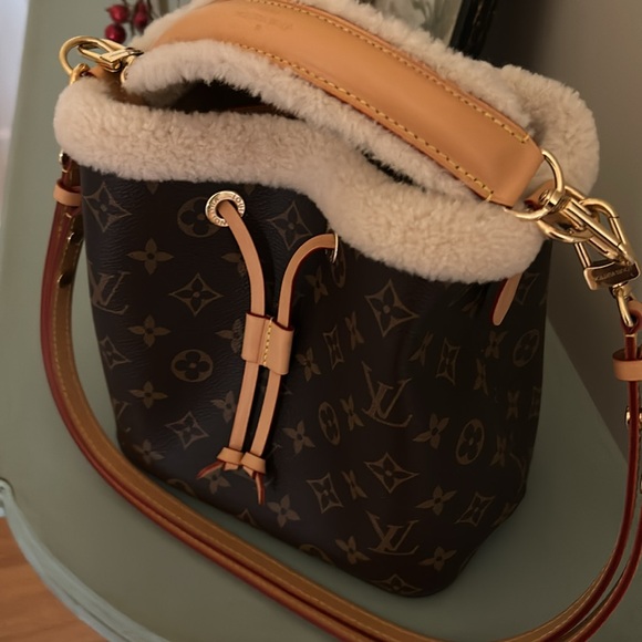 NWT Louis Vuitton Cozy Gram NeoNoe BB - Picture 2 of 13